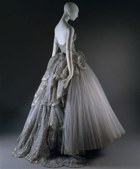 dior gowns history